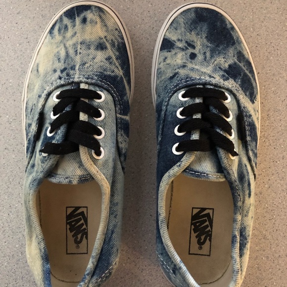 Vans - Picture 2 of 5